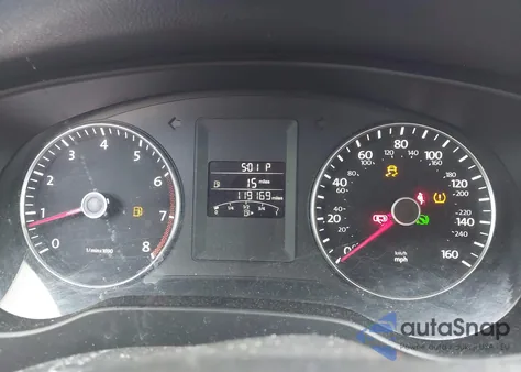 2013 Volkswagen Jetta 2.5L Se z USA, uszkodzony, nr VIN 3VWDX7AJ5DM442303